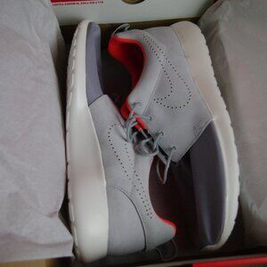 NIKE ROSHE ONE PREMIUM MENS 11 SHOE SNEAKER NEW